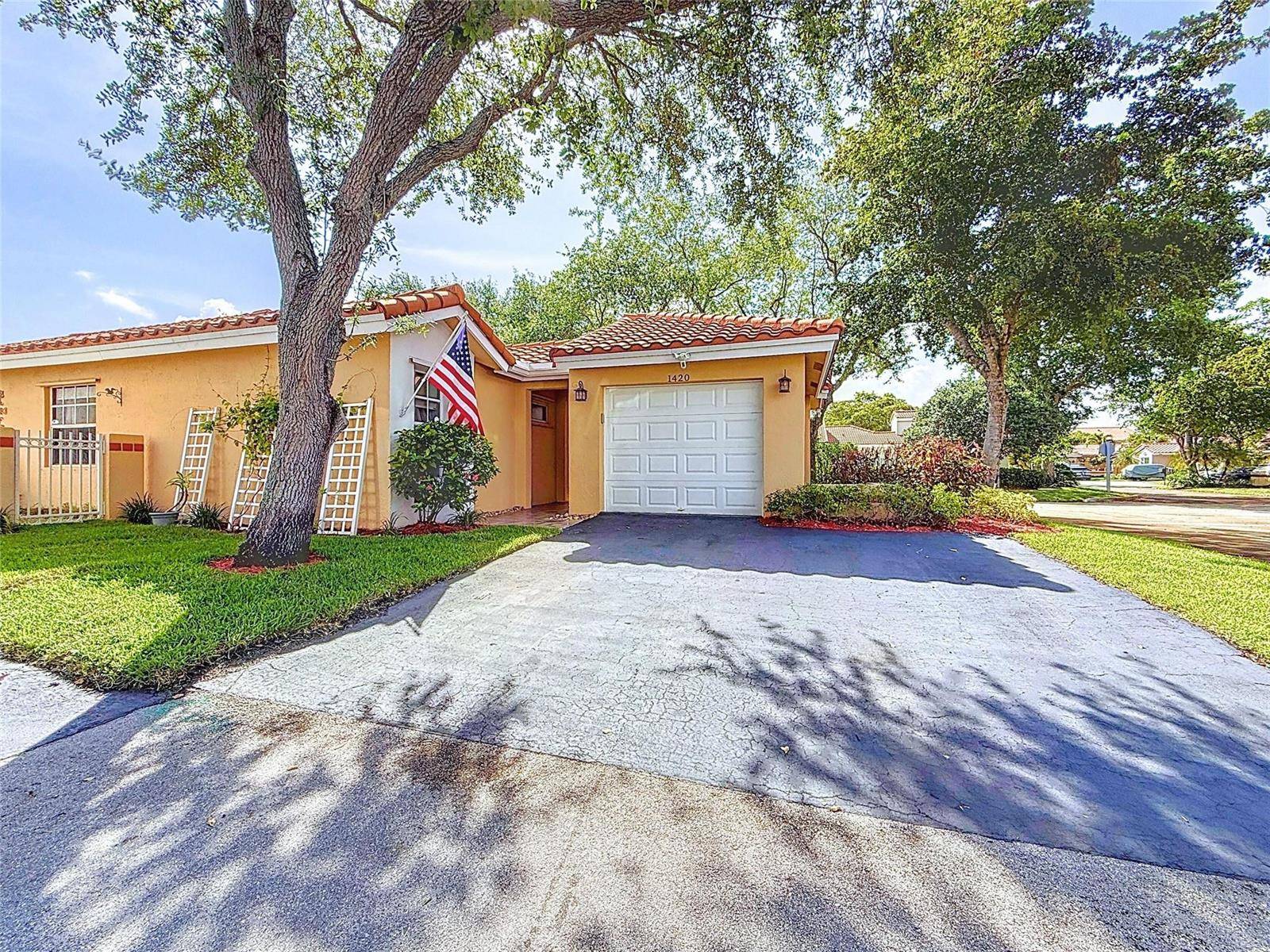 1420 SeagrapeWeston - picture