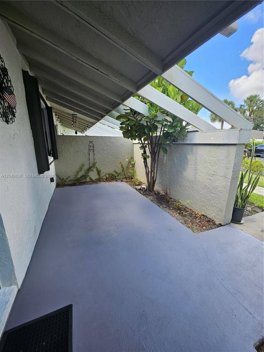 3015 SW 21st TerDelray Beach - DELRAY OAKS CONDO condo unit 371B - picture