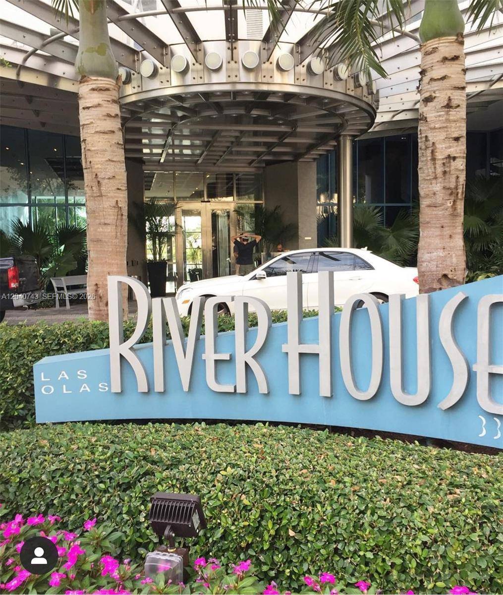 333 Las Olas WayFort Lauderdale - LAS OLAS RIVER HOUSE COND condo unit 2506 - picture