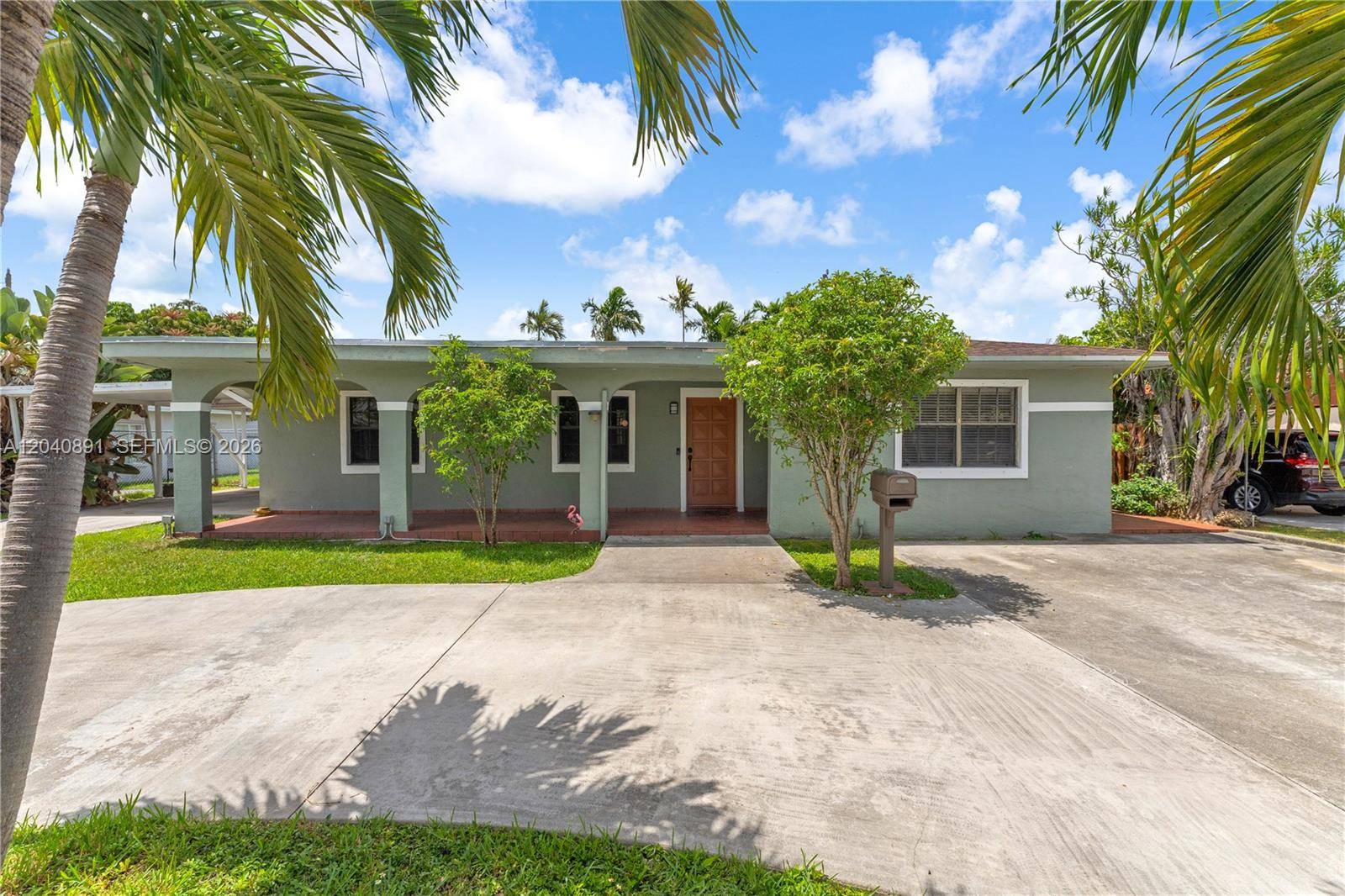 6860 SW 18th StMiami - picture