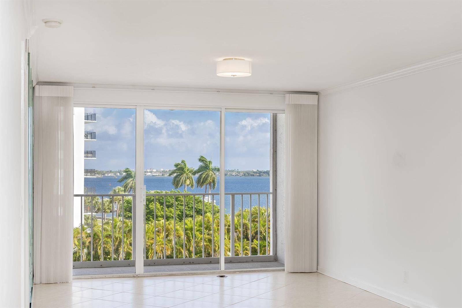 3901 S FlaglerWest Palm Beach - HARBOR TOWERS & MARINA CON,Harbor Towers condo unit 505 - picture
