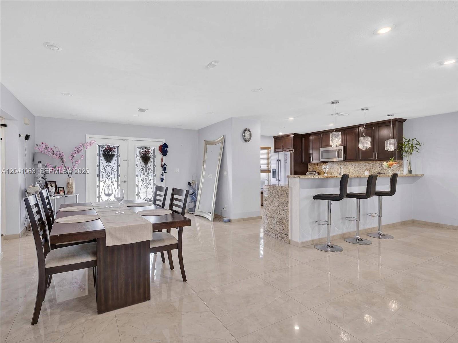 16641 Royal Poinciana DrWeston - picture