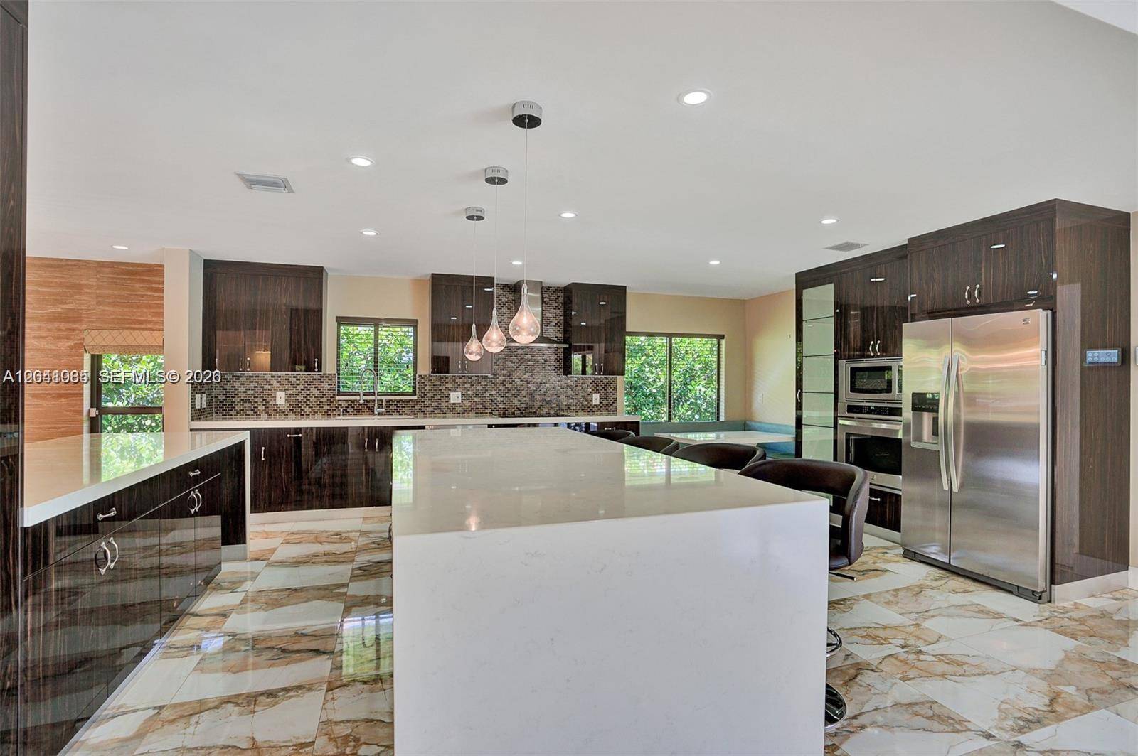 2255 NE 120th StNorth Miami - picture