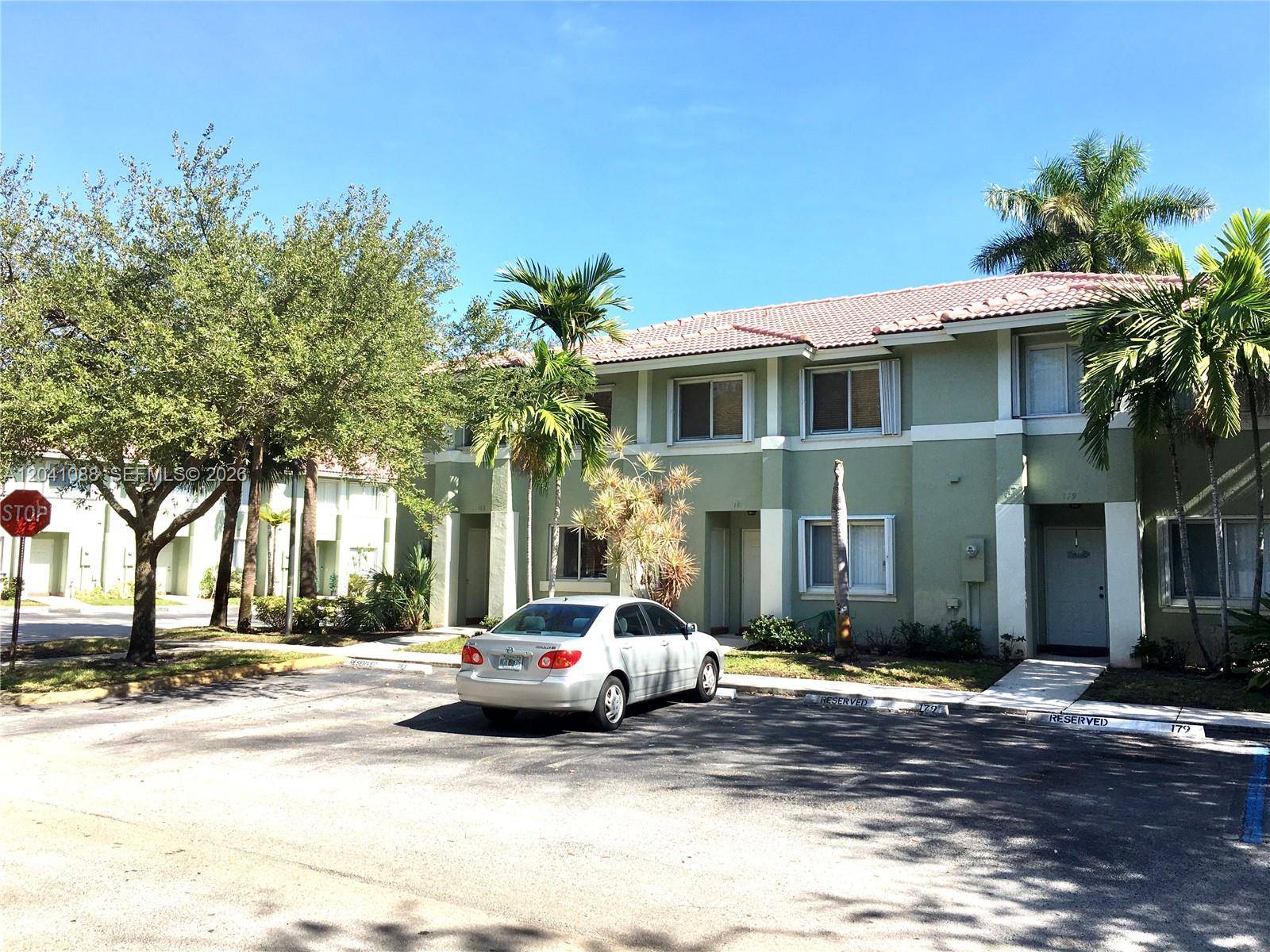 183 Hidden Ct RdHollywood - Hidden Court Townhomes condo unit F-33 - picture