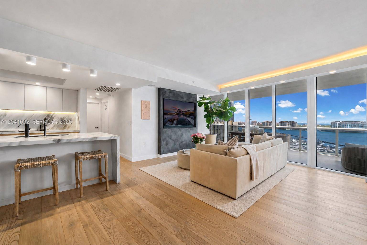 400 Alton RdMiami Beach - Condo/Co-Op/Annual,Condo condo unit 1206 - picture