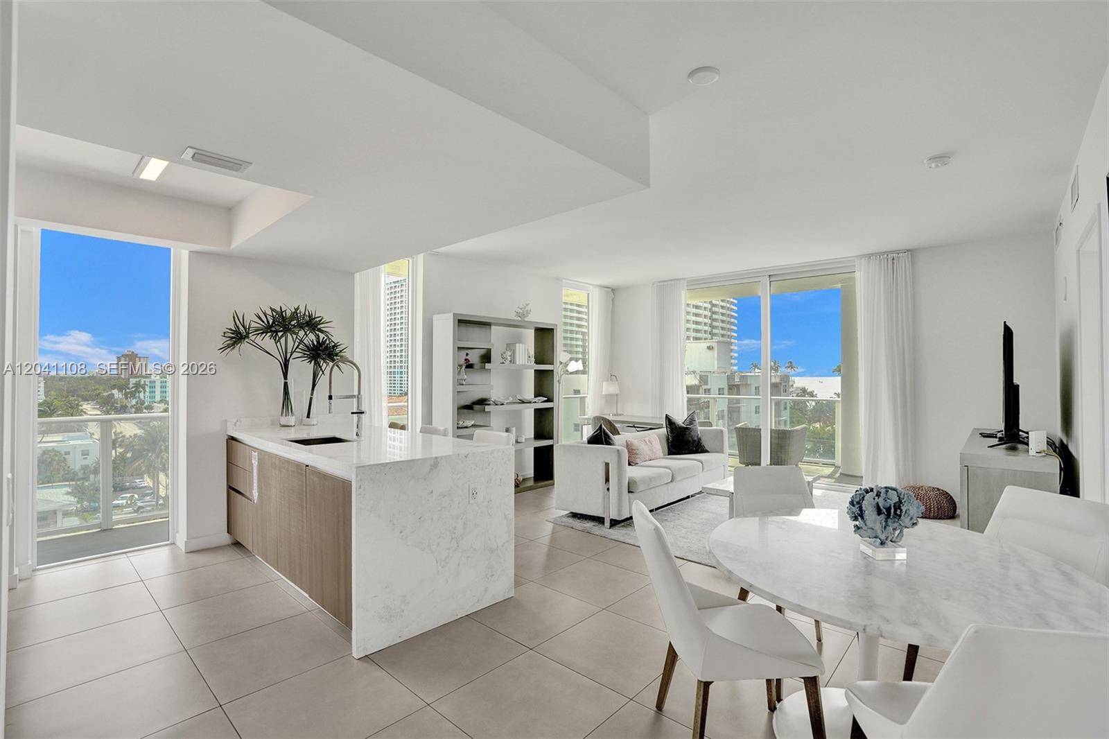 401 N Birch RdFort Lauderdale - Condo/Co-Op/Seasonal,Condo condo unit 715 - picture
