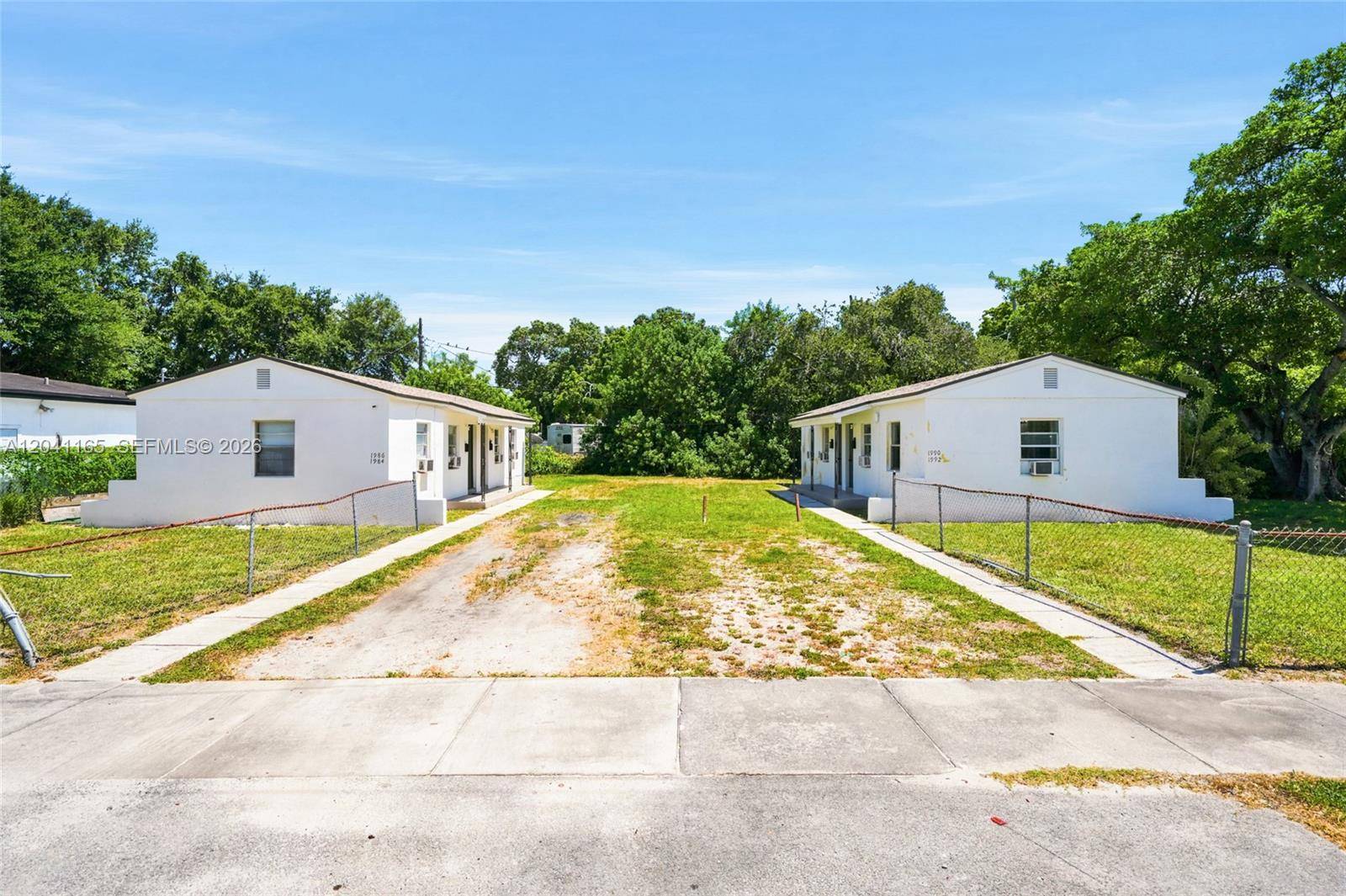 1992 NW 56th StMiami - picture