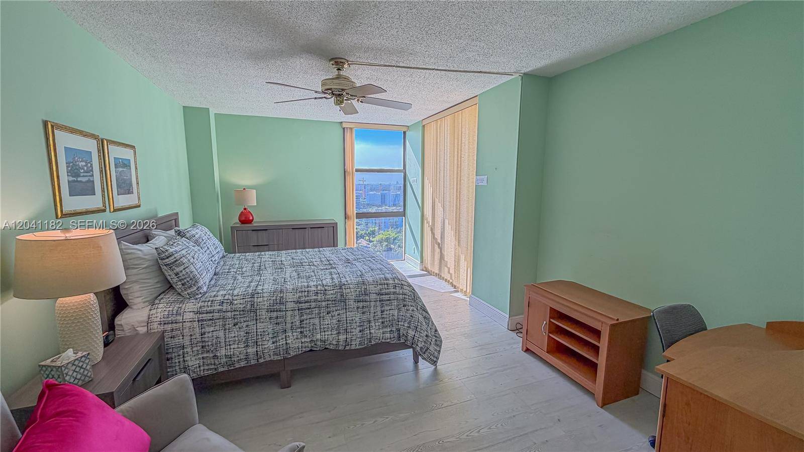 20335 W Country Club DrAventura - Condo 5+ Stories,Condo condo unit 2102 - picture