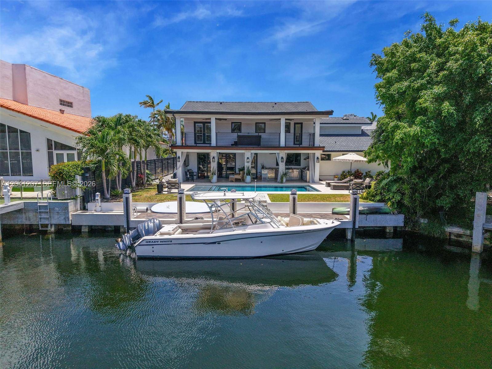 16416 NE 32nd AveNorth Miami Beach - picture