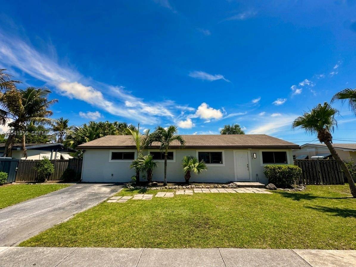 10015 SW 213th TerCutler Bay - picture