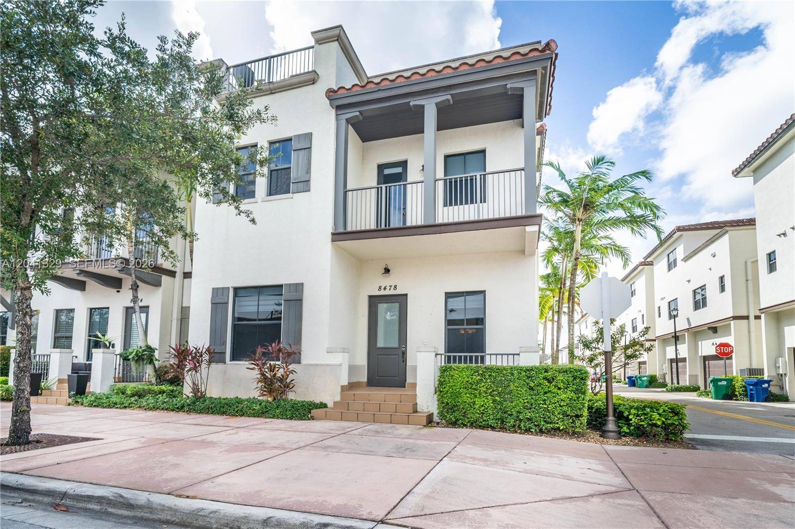 8478 NW 52nd StDoral - picture