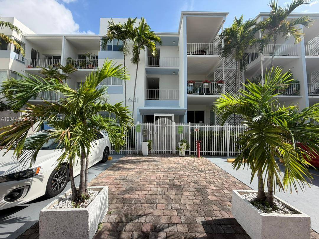 641 Espanola WayMiami Beach - 641 ESPANOLA WAY INC COND condo unit 3 - picture