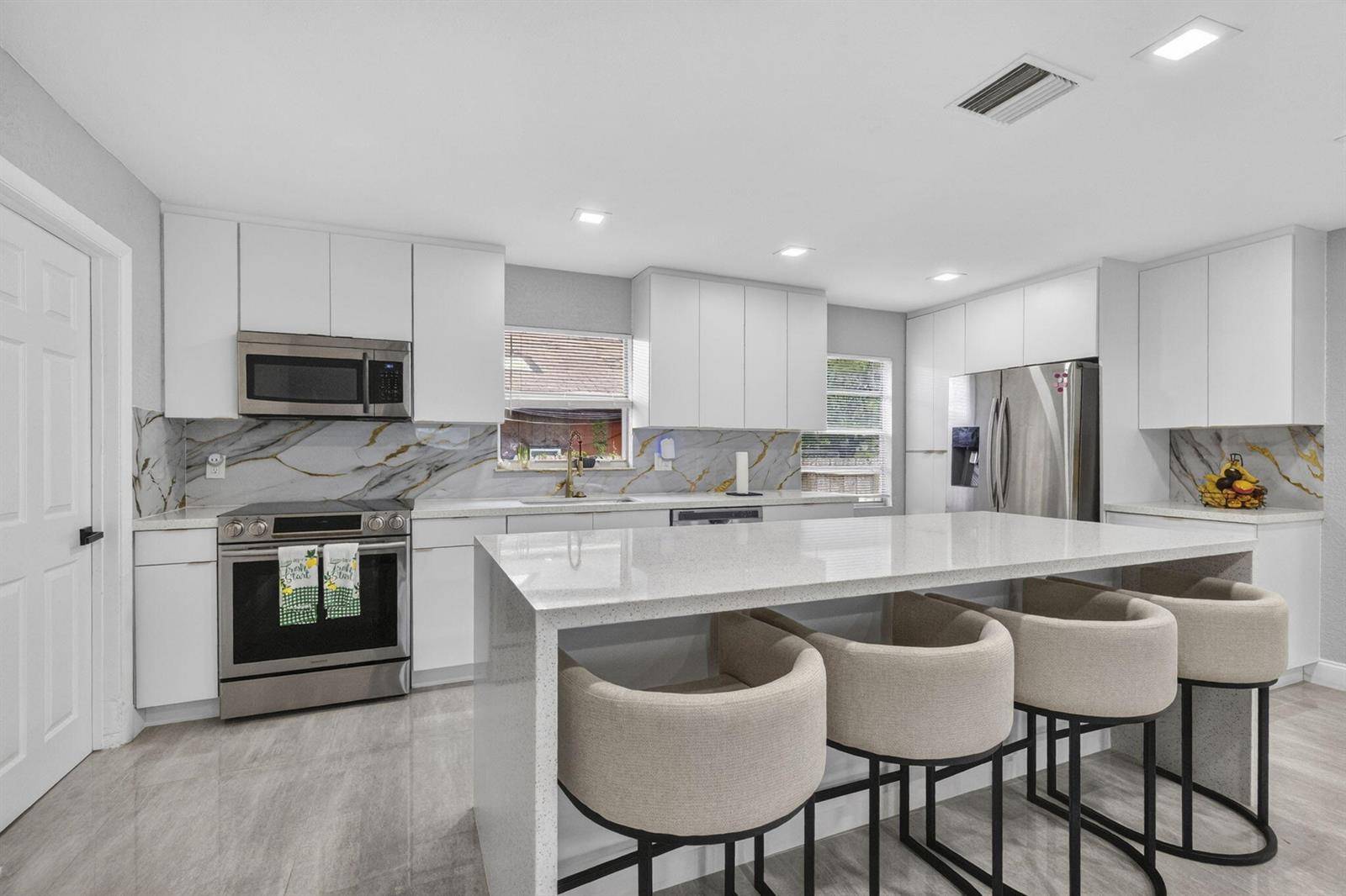 800 NW 6thPompano Beach - picture