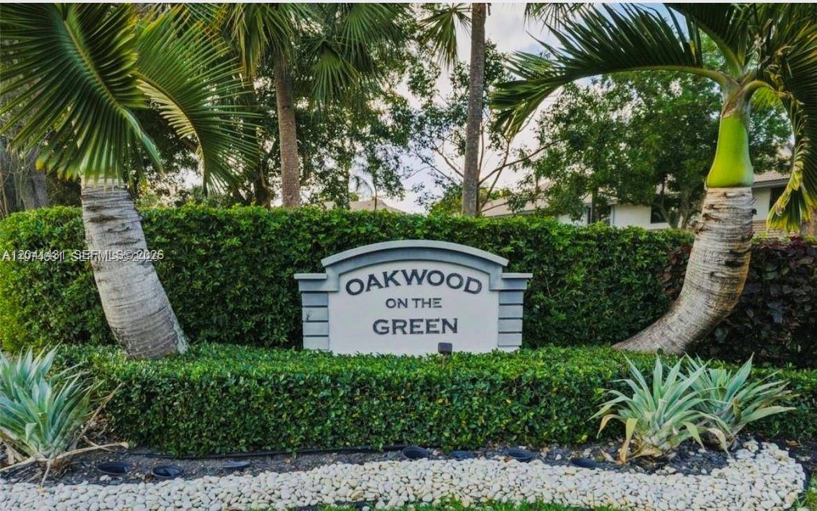 9835 Riverside DrCoral Springs - OAKWOOD ON THE GREEN COND condo unit 7-39 - picture
