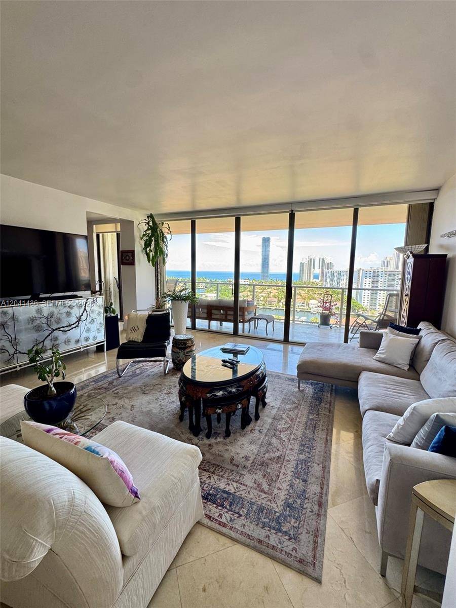 19500 Turnberry WayAventura - MARINA TOWER CONDO condo unit 15F - picture