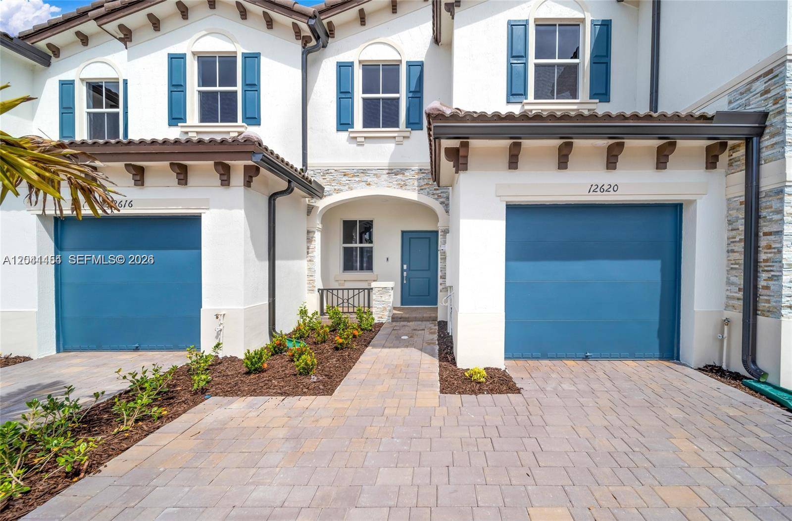 12620 NW 23rd PlMiami - picture