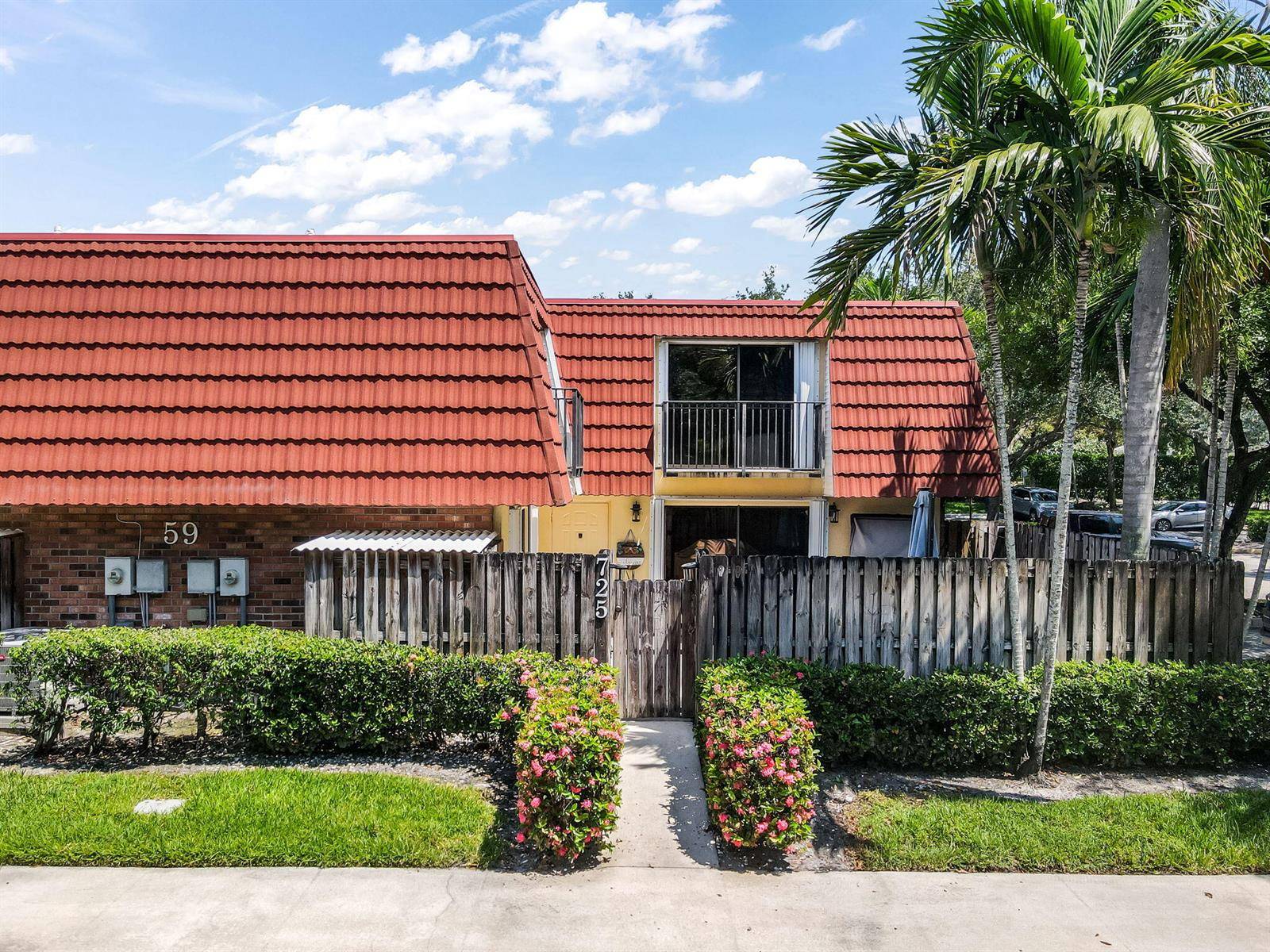 725 NW 99thPlantation - picture