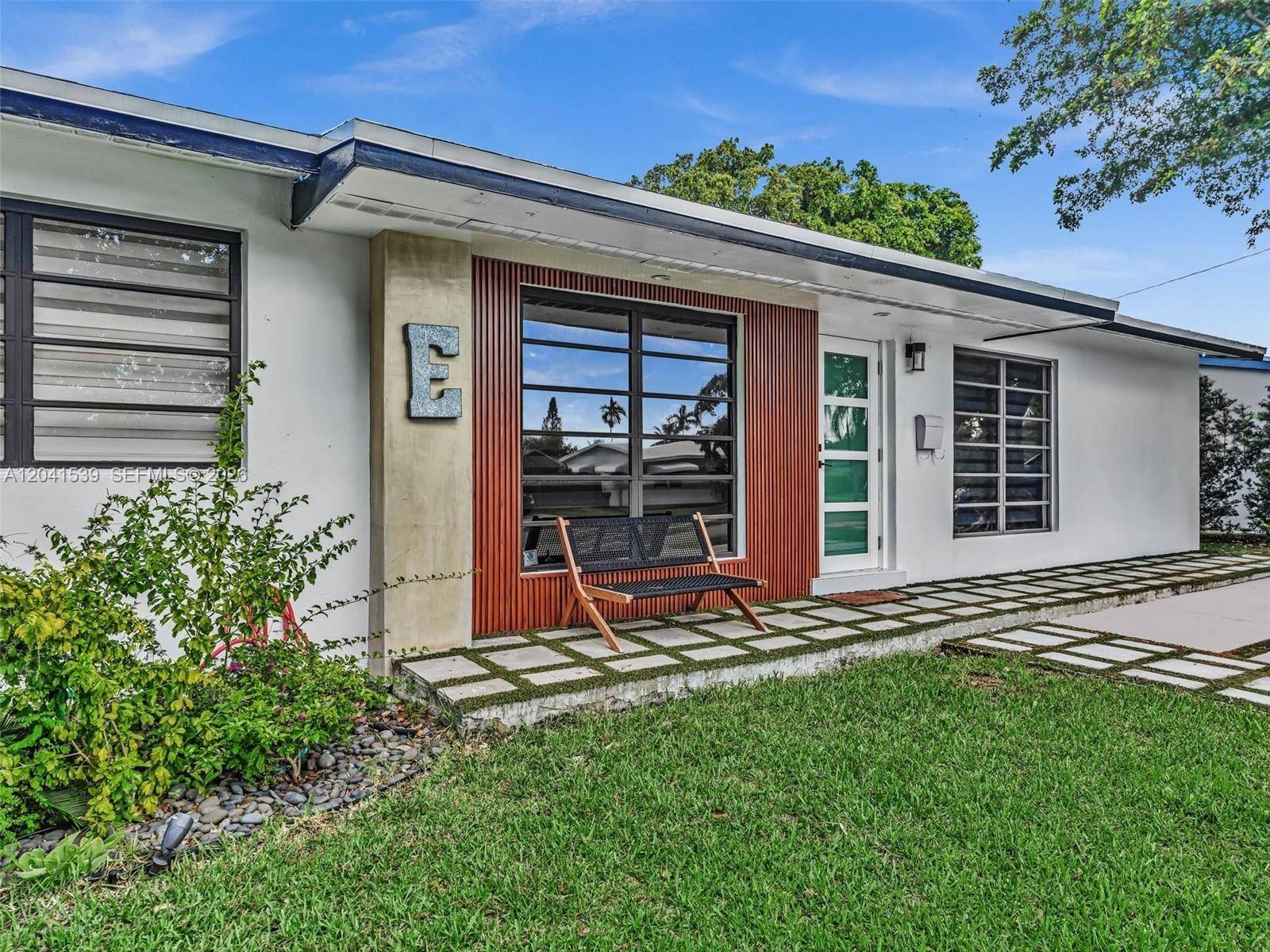 20210 SW 106th CtCutler Bay - picture