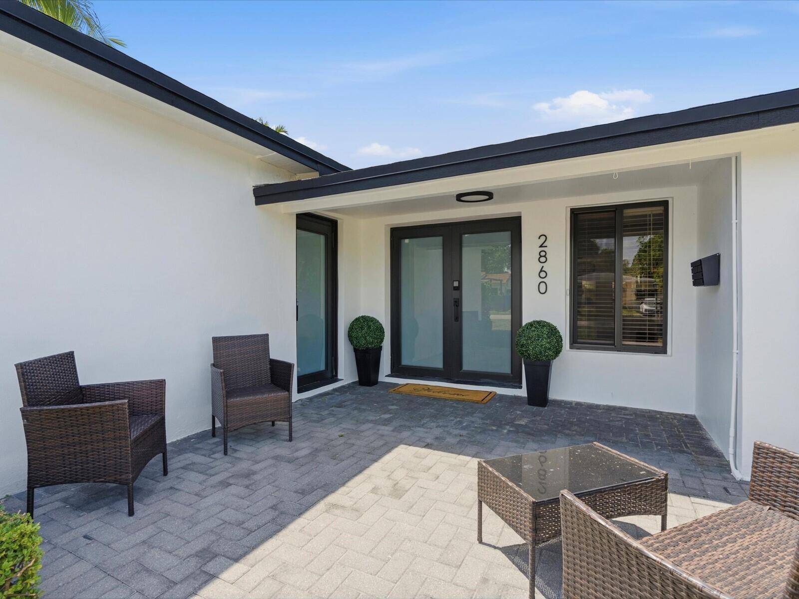 2860 MonroeHollywood - picture