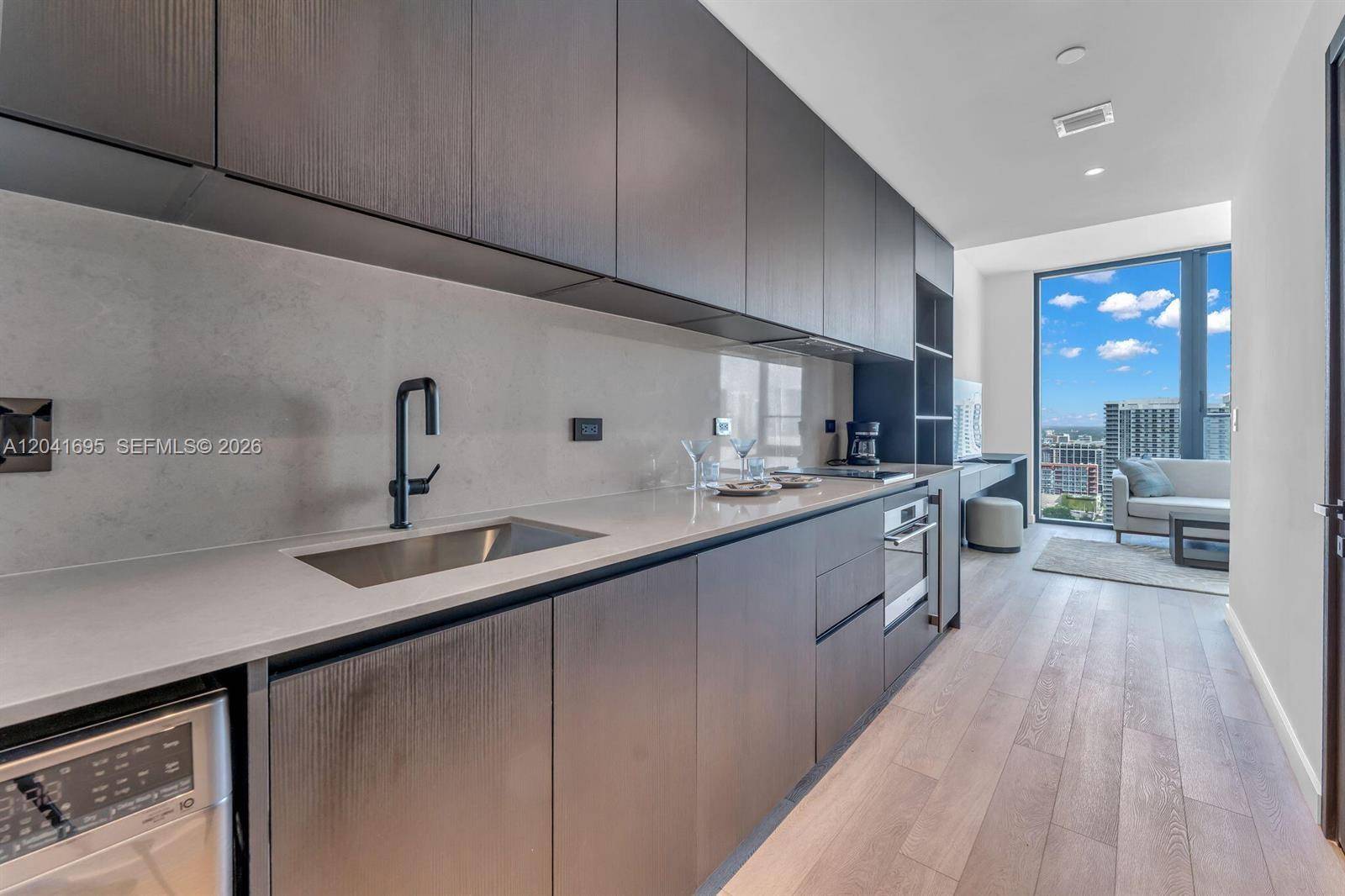 20 NE 11th STMiami - Condo/Co-Op/Seasonal,Condo condo unit 3207 - picture