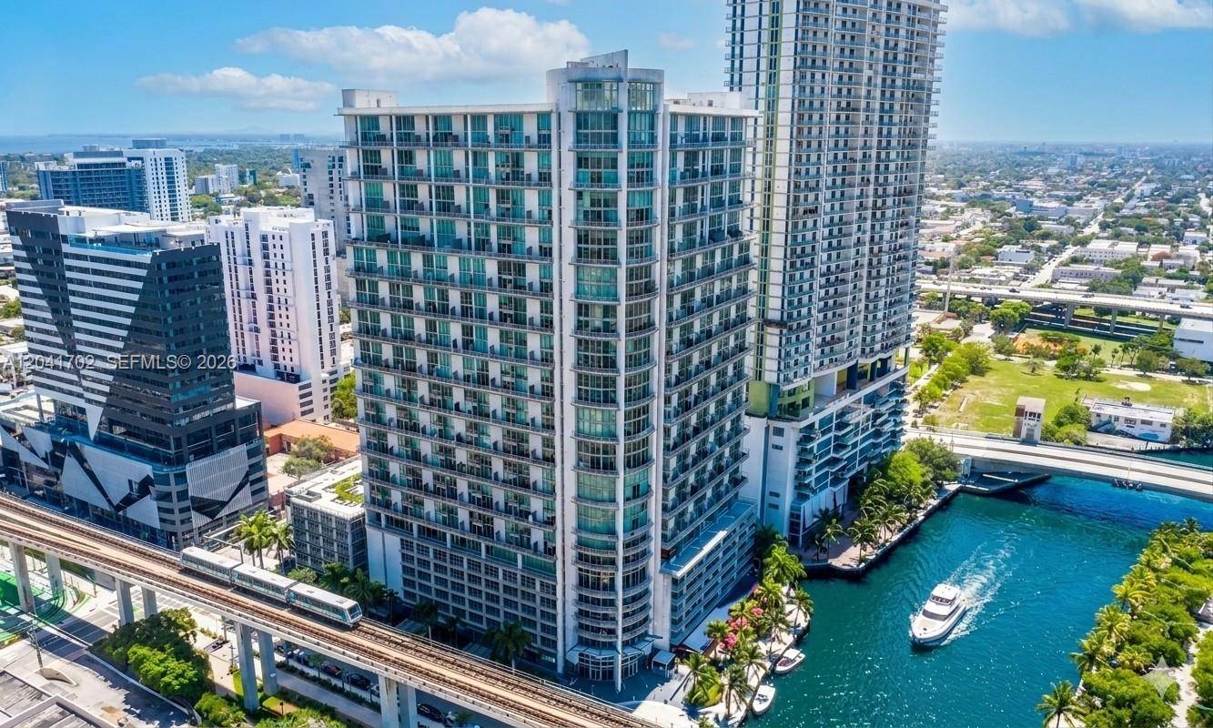 690 SW 1st CtMiami - Condo/Co-Op/Annual,Condo condo unit 3118 - picture