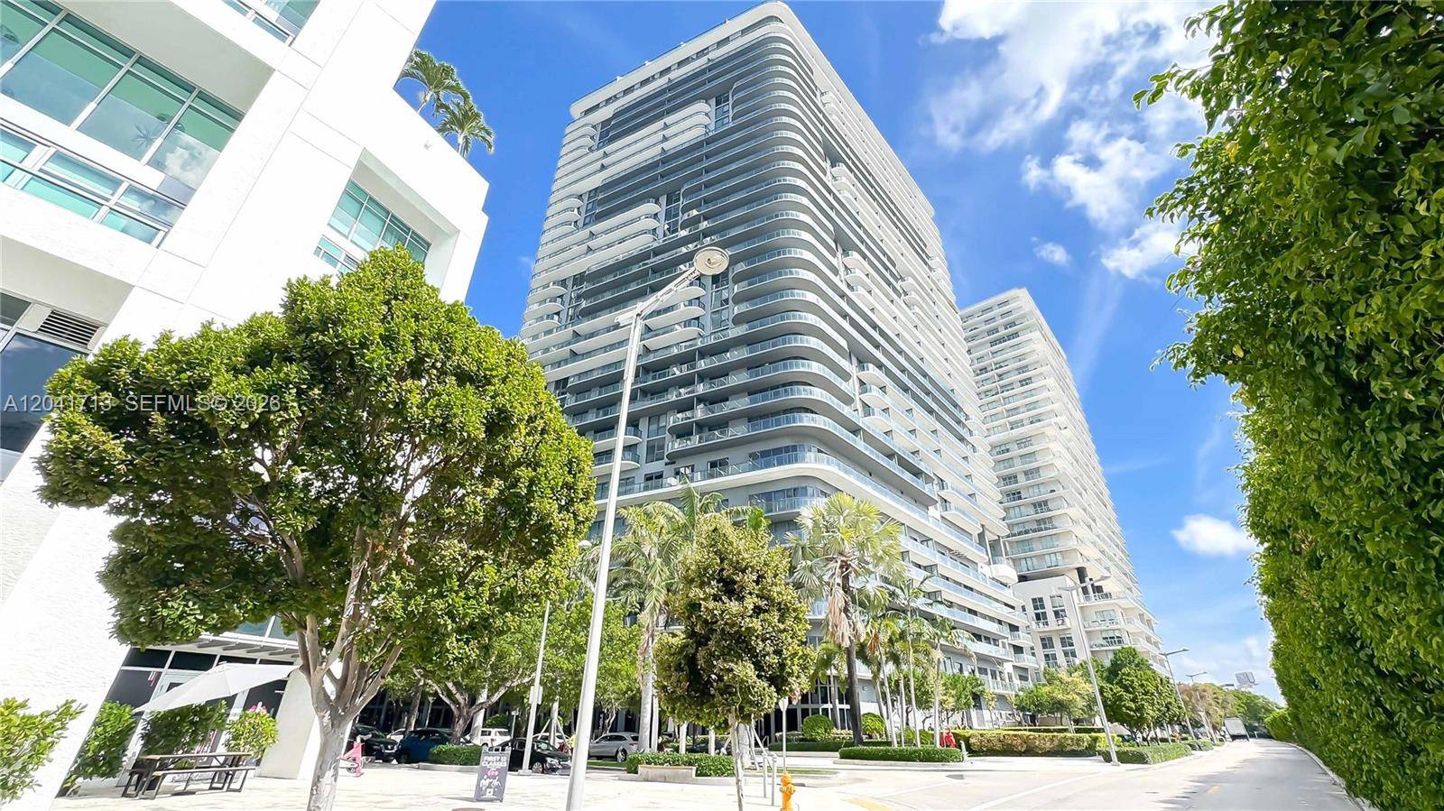 121 NE 34th StMiami - Condo 5+ Stories,Condo condo unit 814 - picture