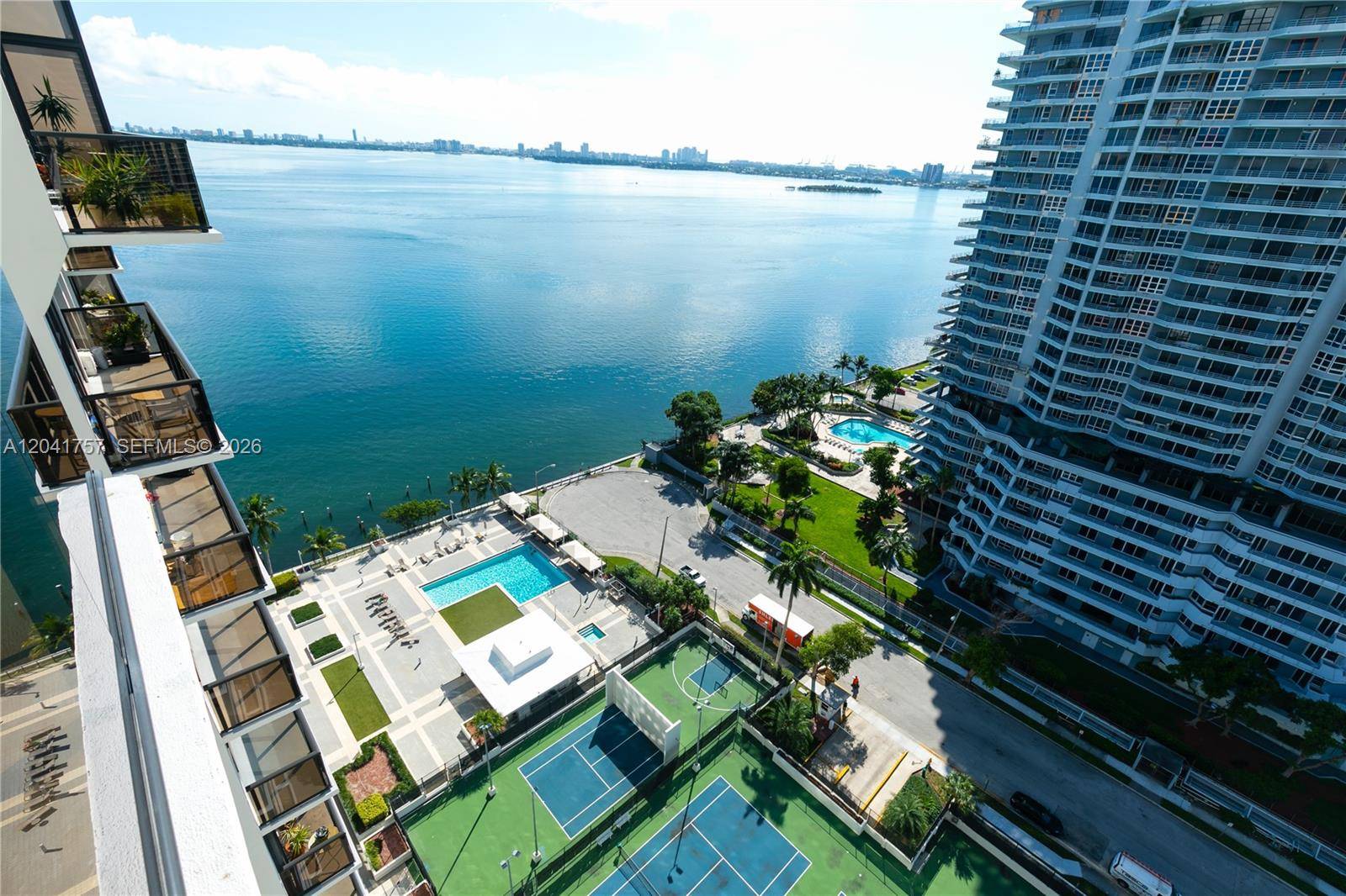 600 NE 36th StMiami - CHARTER CLUB CONDO condo unit PH3 - picture