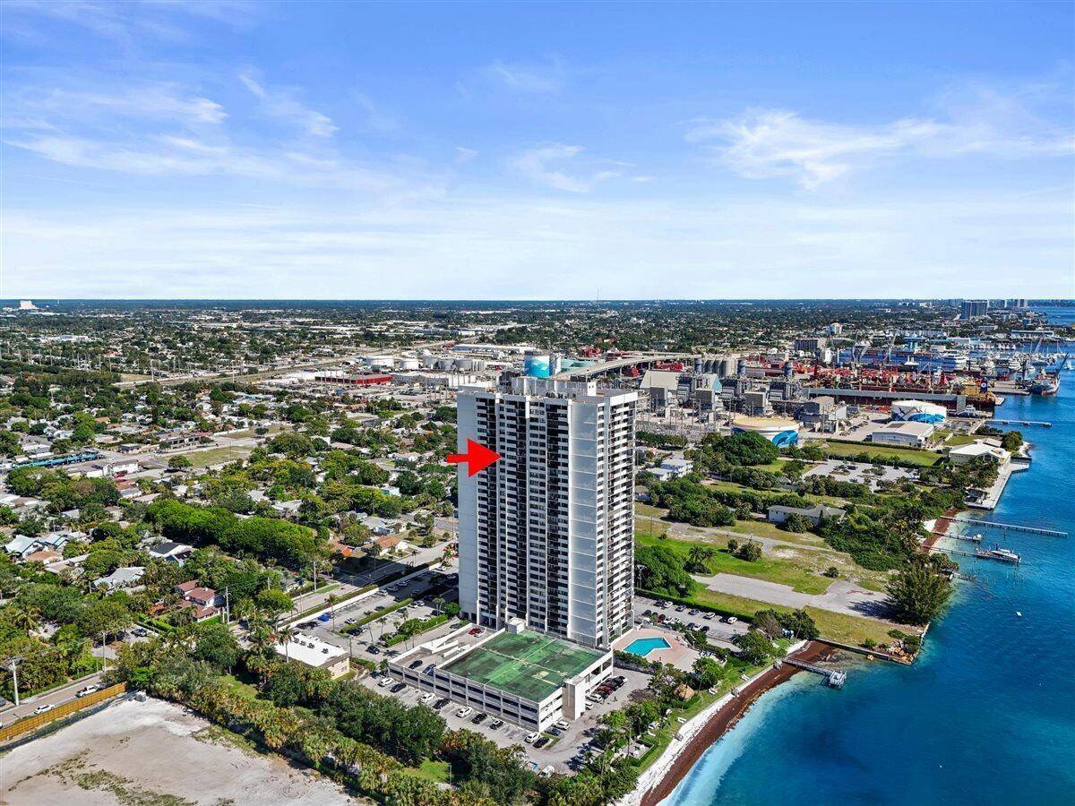 5600 N FlaglerWest Palm Beach - Condo condo unit 2304 - picture