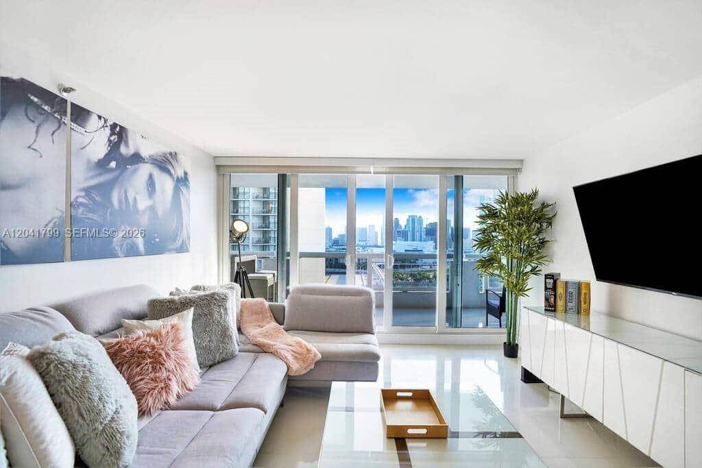 1717 N Bayshore DrMiami - Condo 5+ Stories,Condo condo unit A-2056 - picture