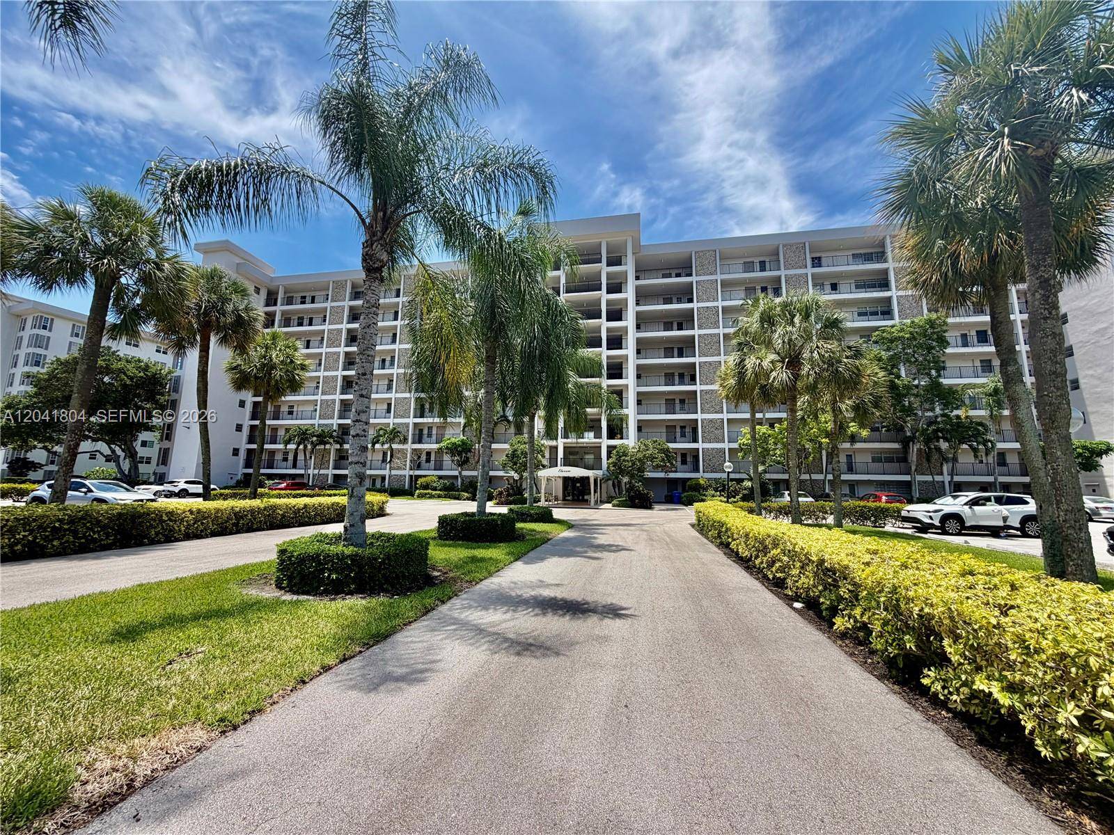 3200 N Palm Aire DrPompano Beach - NO 11 PALM-AIRE COUNTRY C condo unit 710 - picture