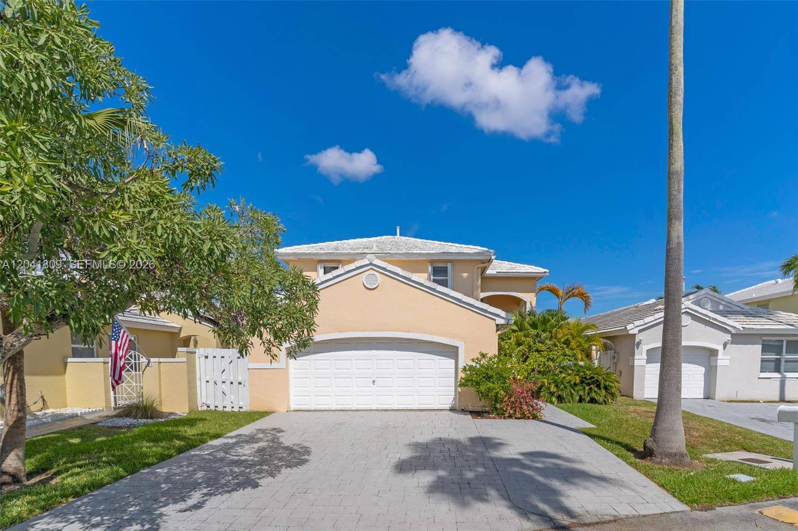 4766 SW 154th AveMiami - picture