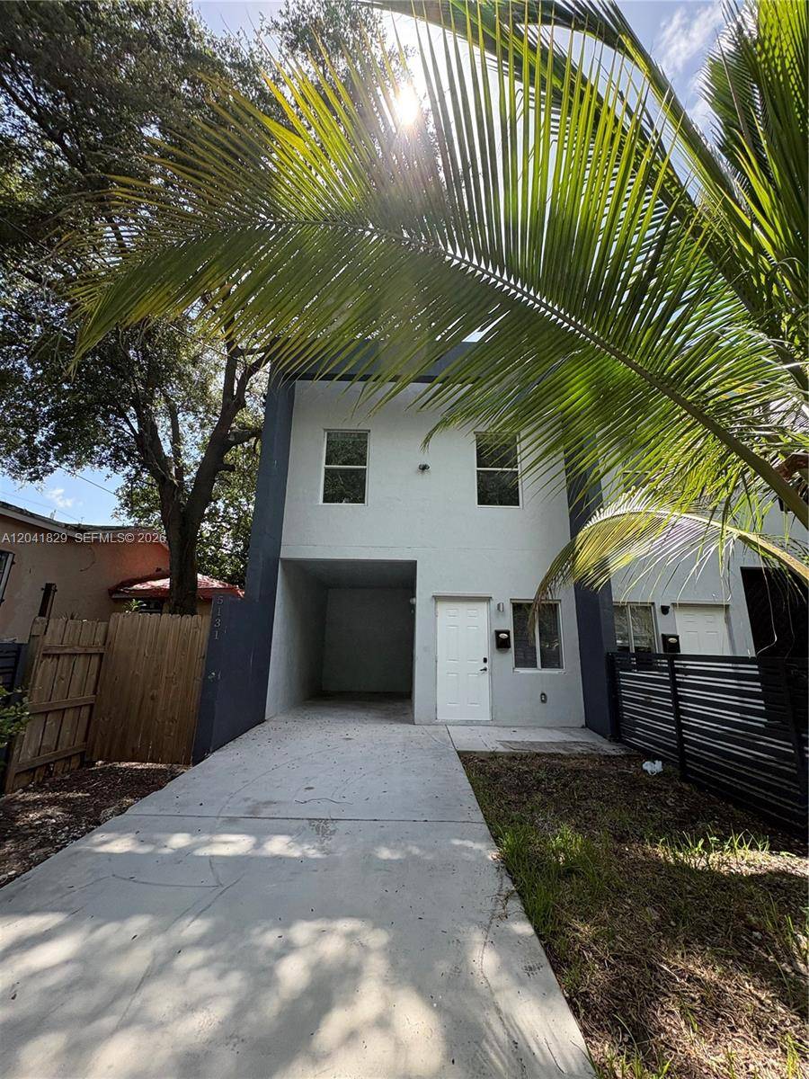 5129 NW 5th AveMiami - Condo/Co-Op/Annual,Townhouse condo unit / - picture