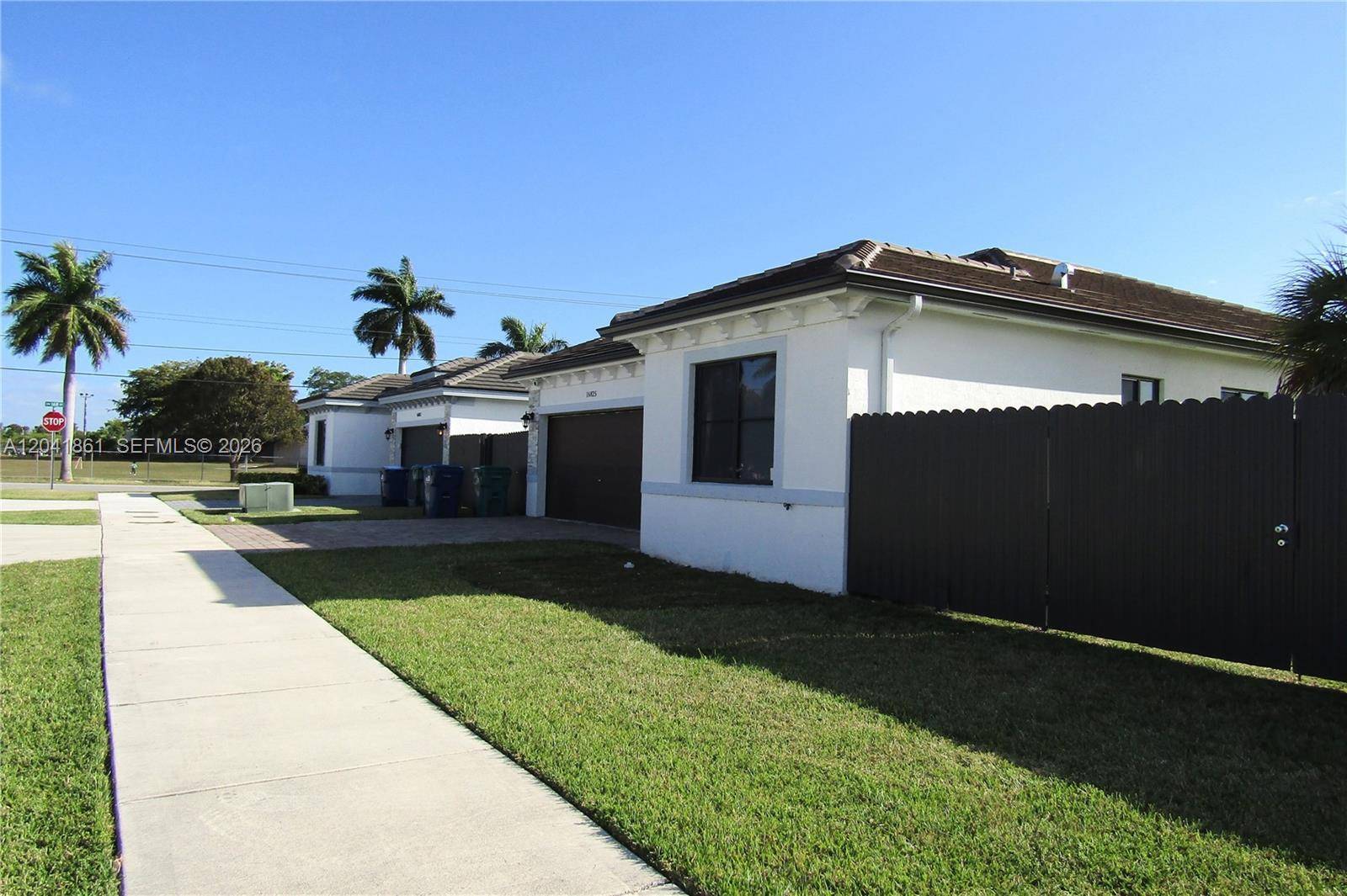 16825 SW 109th PlMiami - picture