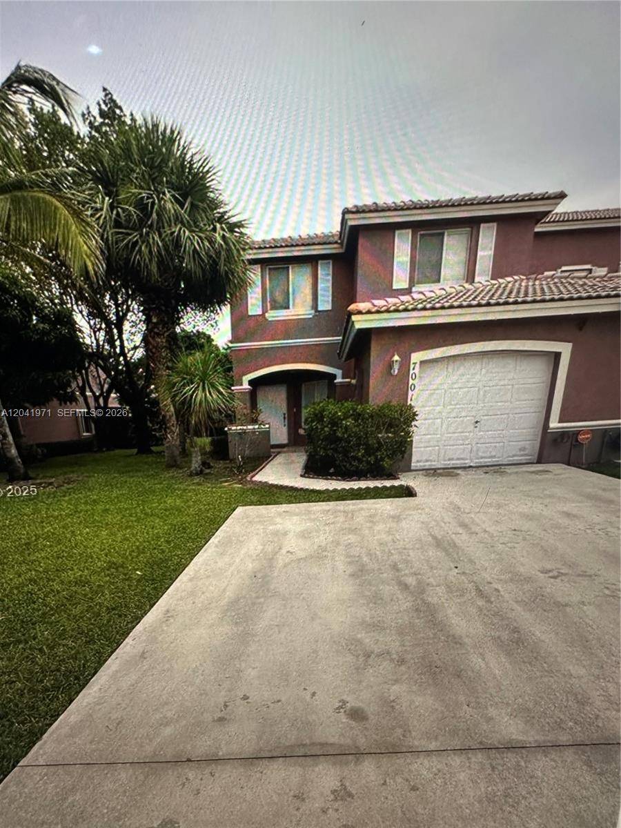 7001 SW 164th CtMiami - picture