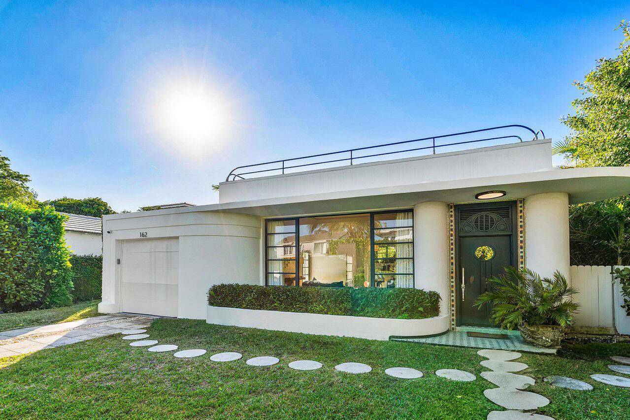 162 PeruvianPalm Beach - picture