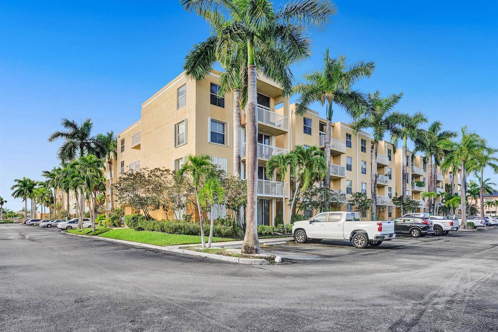 1350 SE 3rdDania Beach - Condo condo unit 406 - picture