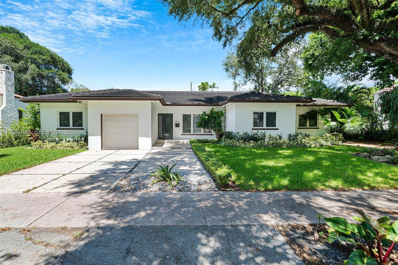 511 Madeira AveCoral Gables - picture