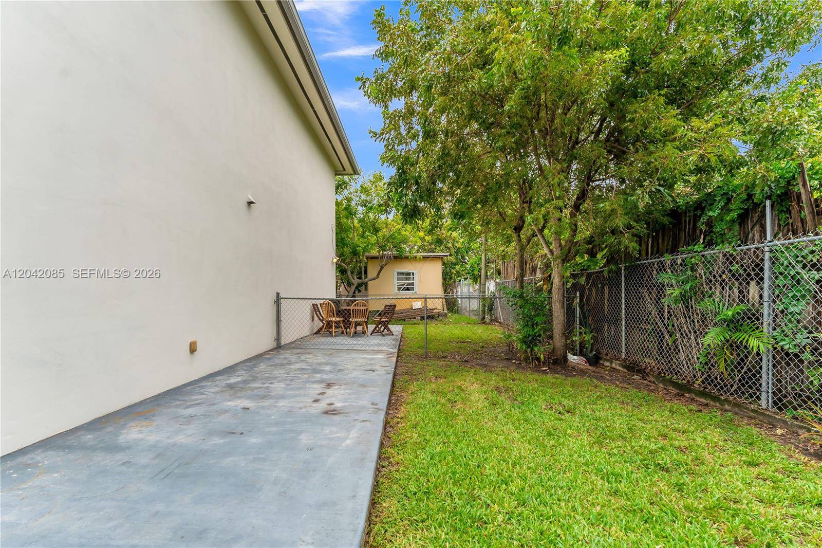 1029 SW 11th AveMiami - picture