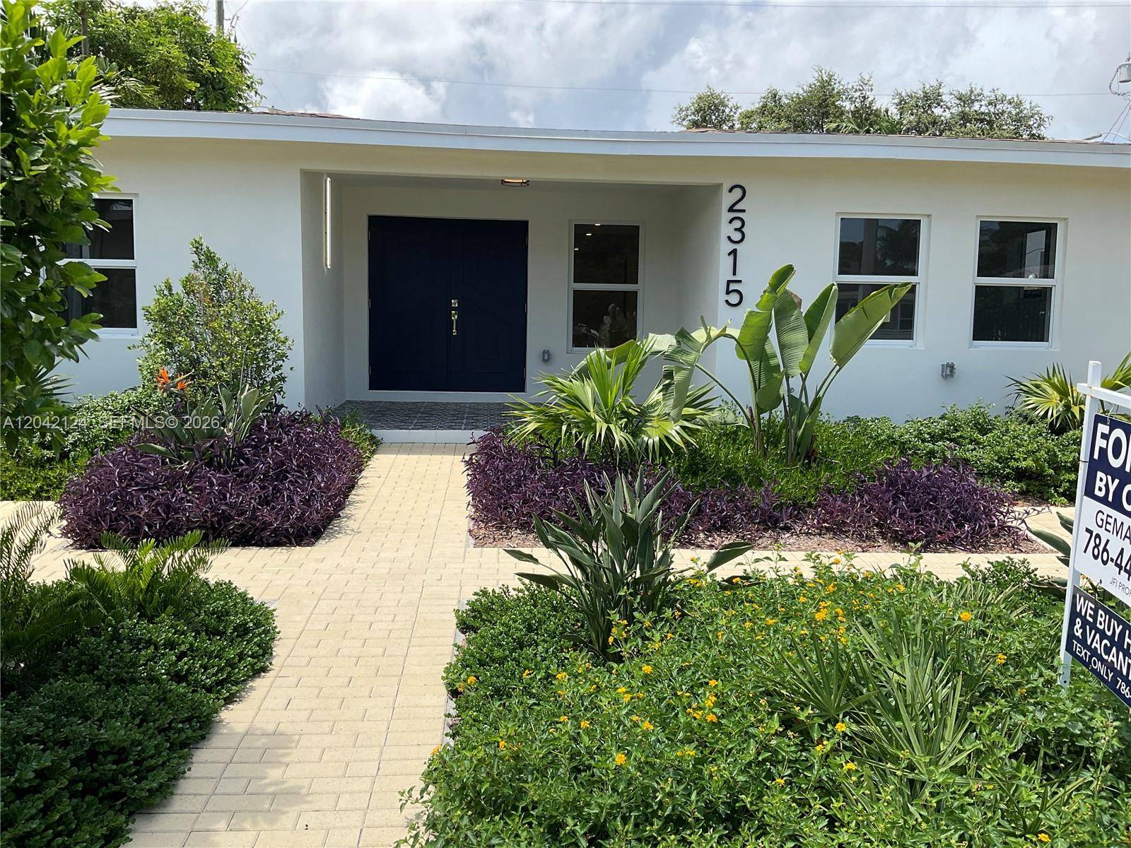 2315 NW 3rd StMiami - picture