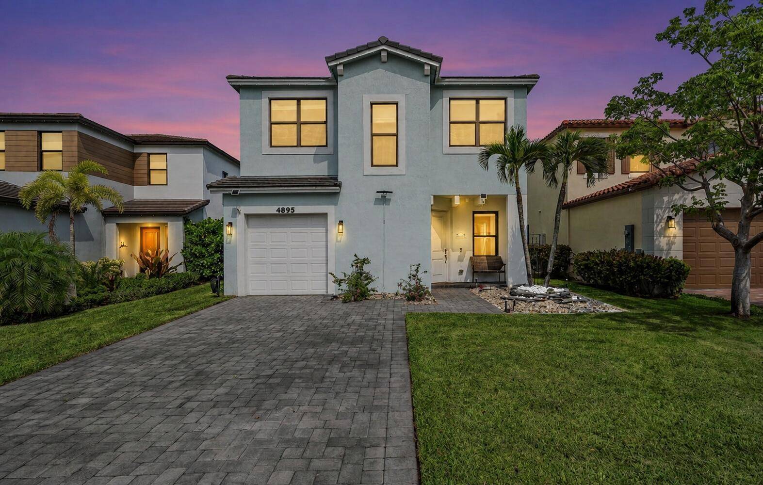 4895 Sand DollarWestlake - picture
