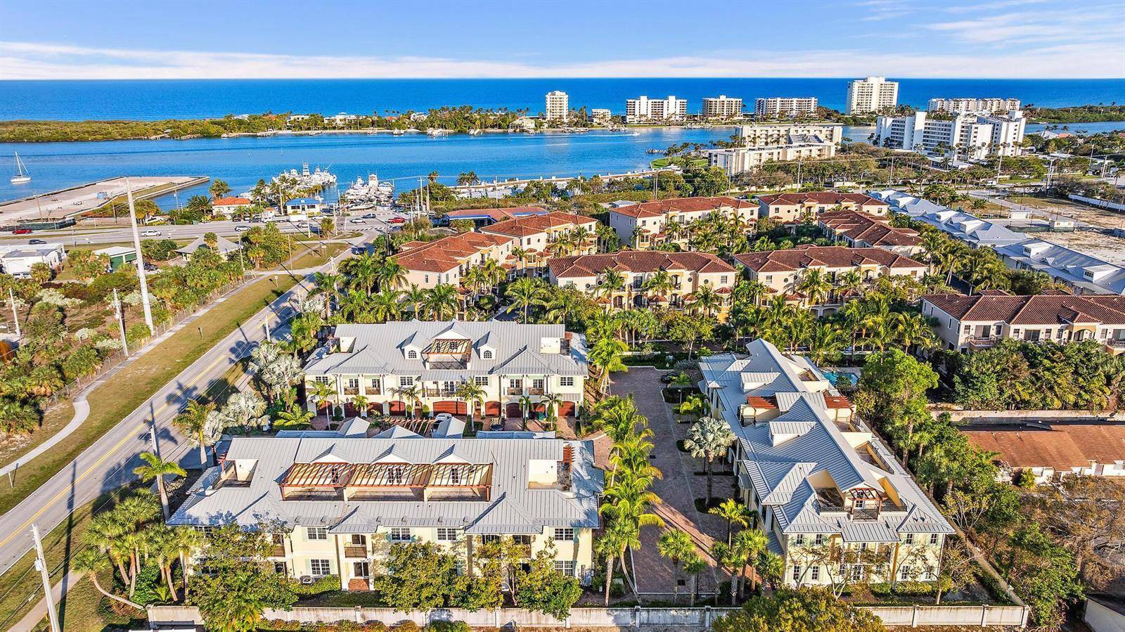 3770 County LineTequesta - Townhouse condo unit A1 - picture