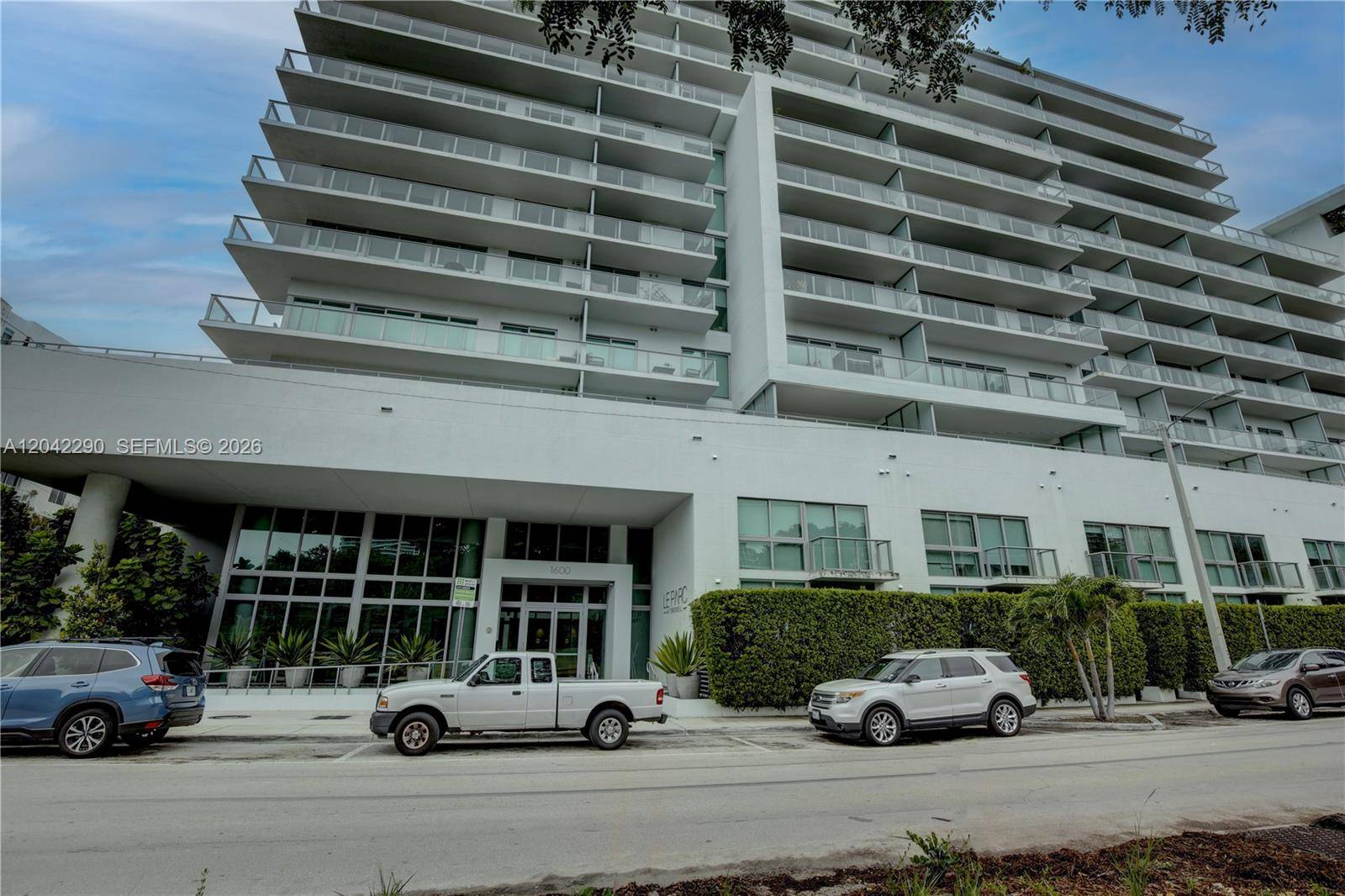 1600 SW 1st AveMiami - LE PARC AT BRICKELL CONDO condo unit TH-09 - picture