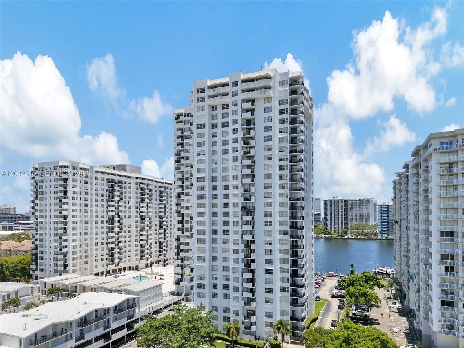 2750 NE 183rd StAventura - COMMODORE PLAZA CONDO condo unit 2410 - picture