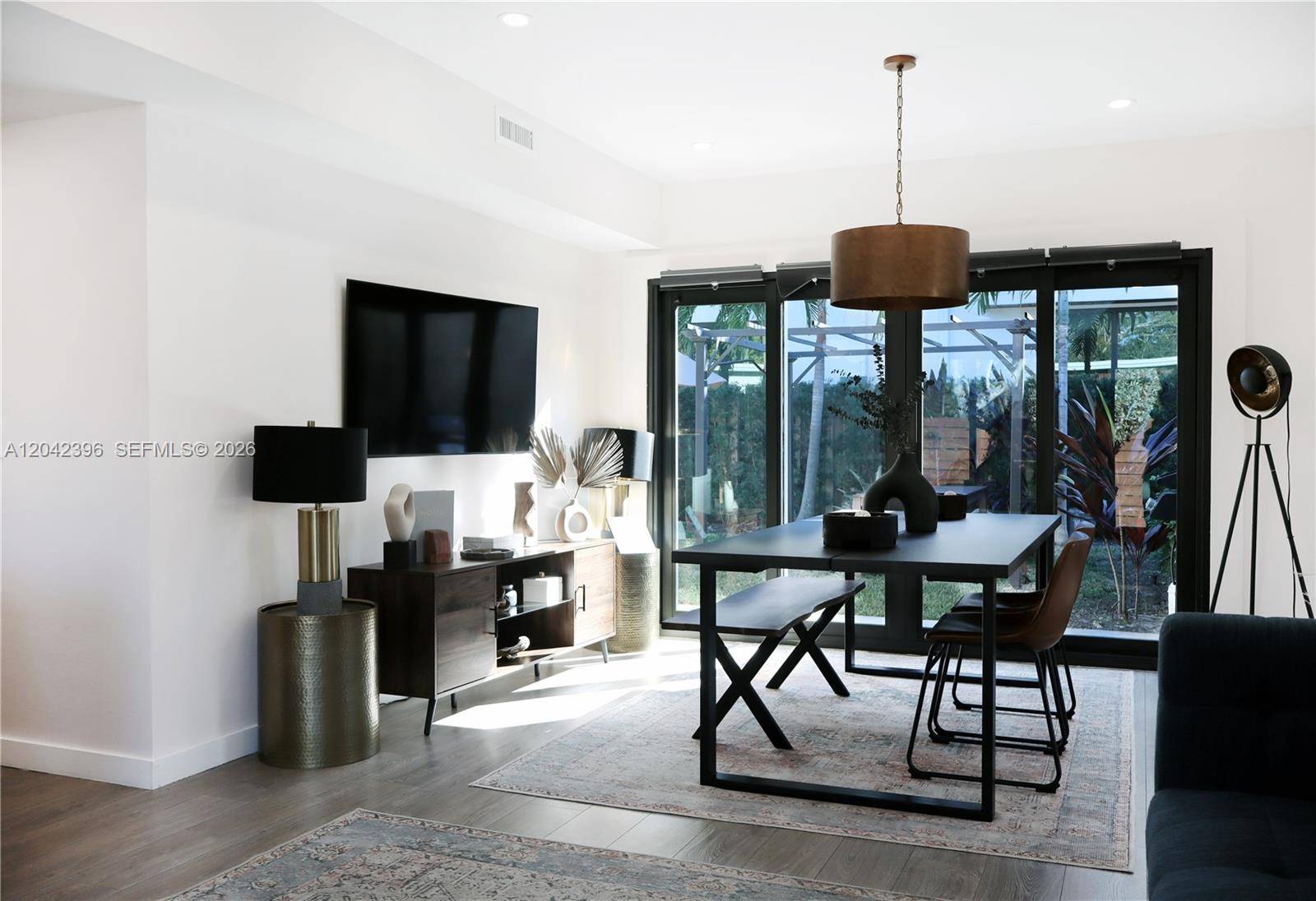 1240 NE 17th AveFort Lauderdale - Single Family-Annual,House condo unit 1 - picture