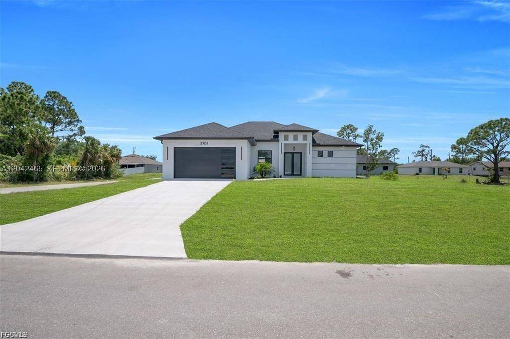 3901 3rd ST SWLehigh Acres - picture