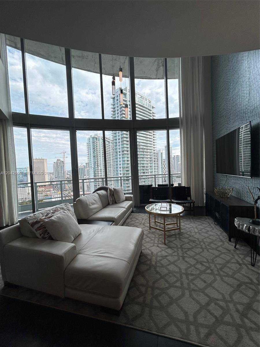 690 SW 1st CtMiami - NEO VERTIKA CONDO condo unit 3101 - picture