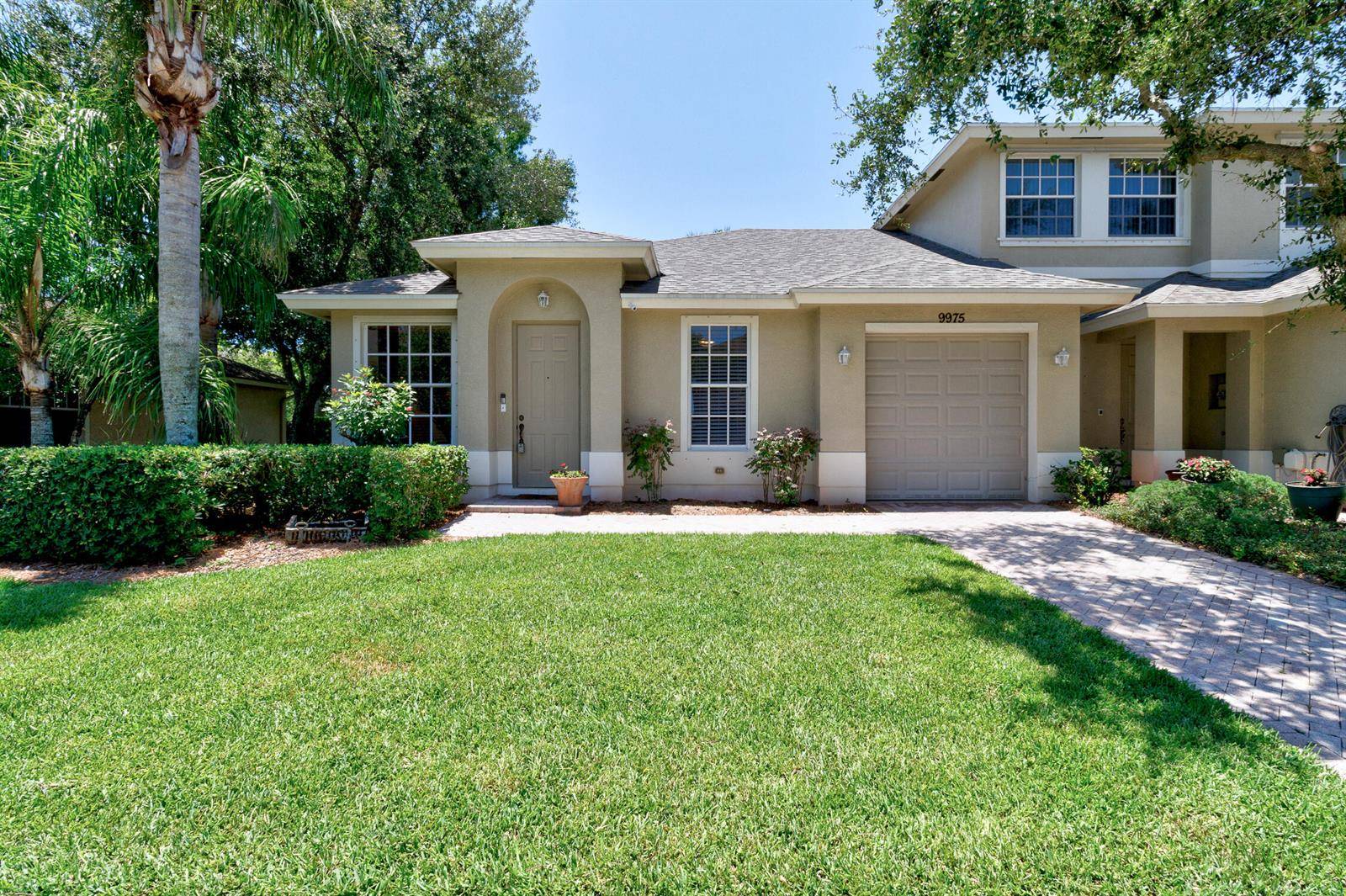 9975 E VillaVero Beach - picture