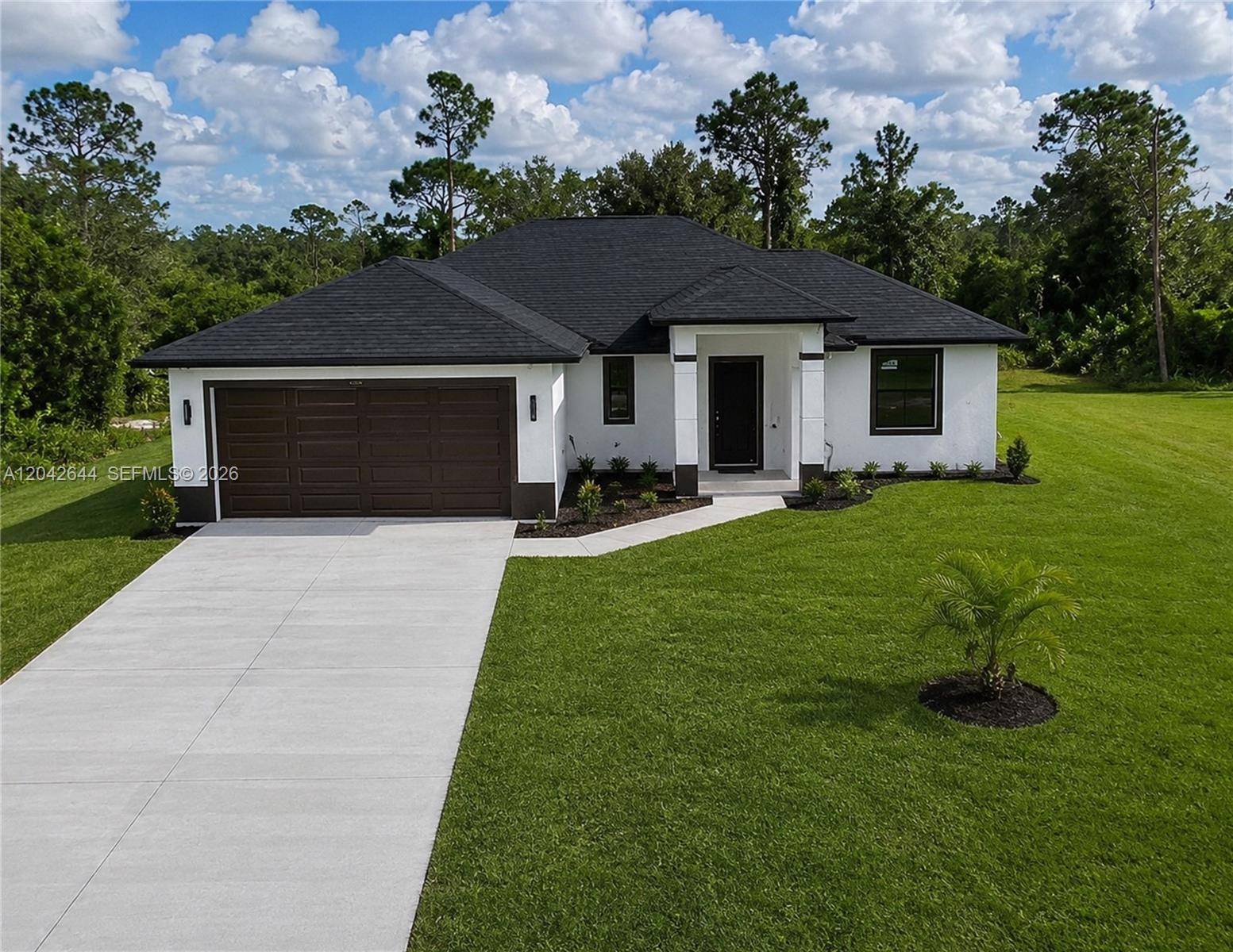 1117 HudsonLehigh Acres - picture