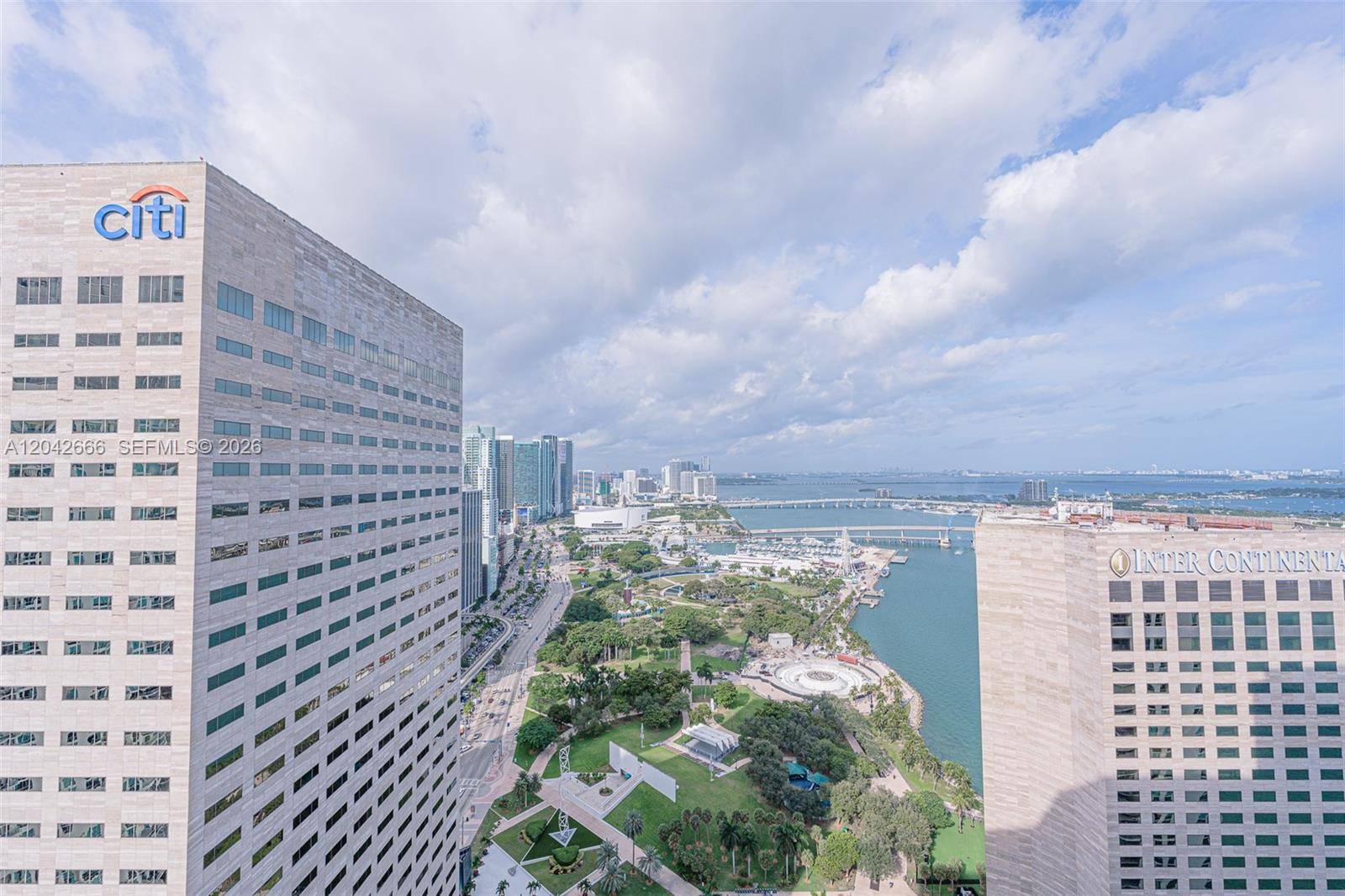 325 S BISCAYNE BLVDMiami - Condo/Co-Op/Annual,Condo condo unit 4222 - picture