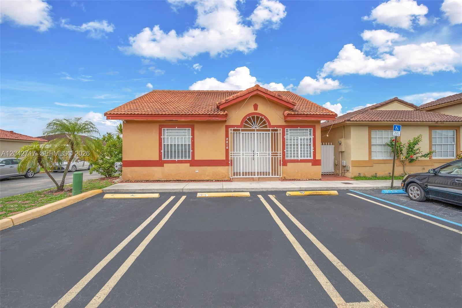9018 NW 120th StHialeah Gardens - LES FONTAINES CONDO condo unit 133 - picture